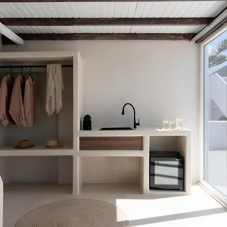 Paridian Elegant Living